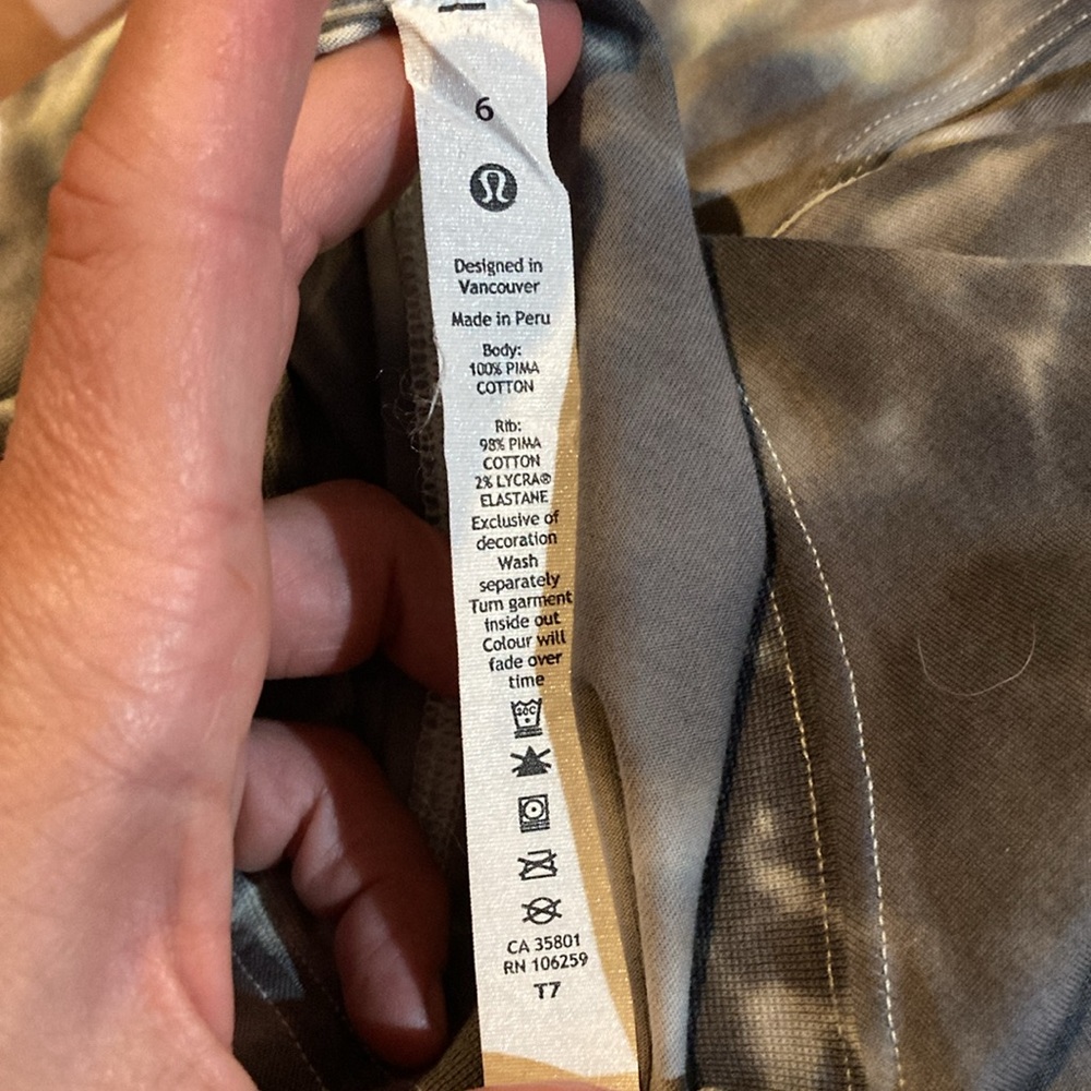 Lululemon All Yours Tie Dye Short Sleeve Athleticwear Athleisure T-Shirt Top 6 - Picture 4 of 6